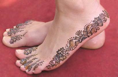 Henna Tattoos  Girls on Wonderful Foot Tattoos In 2011   Tattoo Design Secret